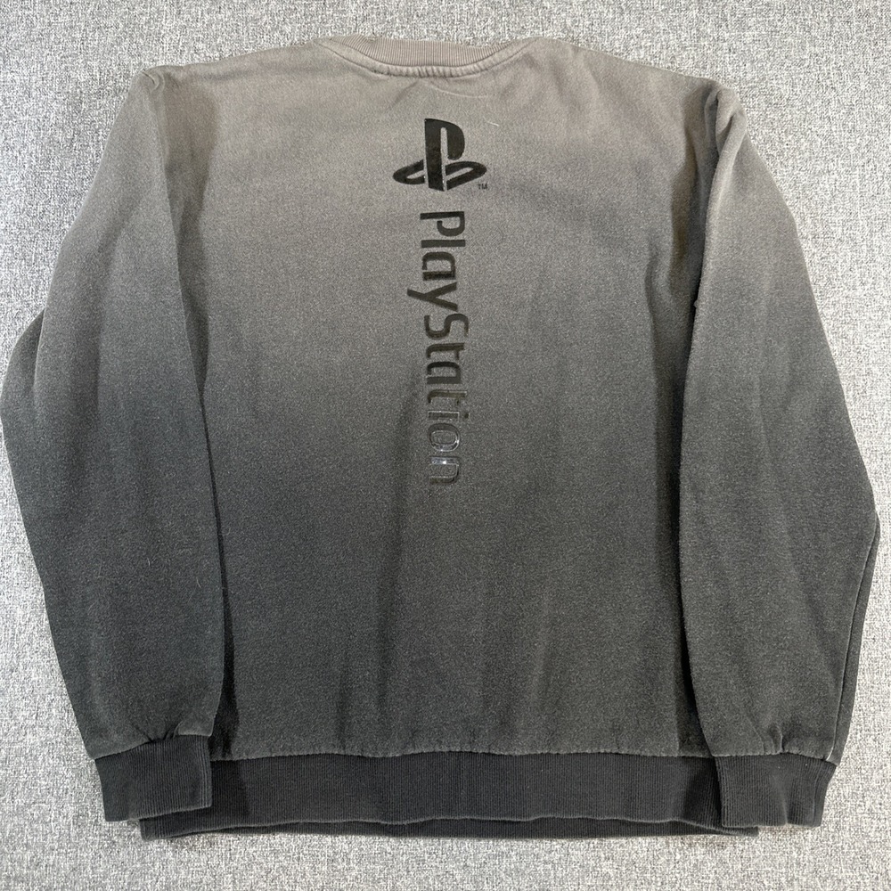 PlayStation PS5 Crewneck Sweatshirt Mens Large Gray Black Graphic - Picture 6 of 6